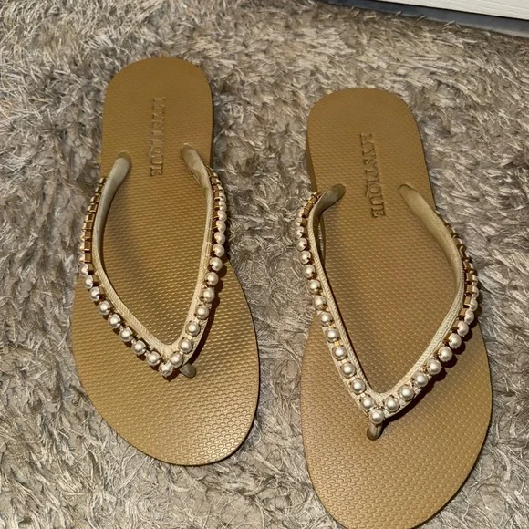 Mystique Classy Pearl Flip Flops!